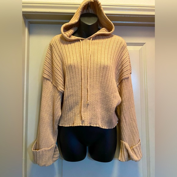 NASTY GAL Women’s Hooded Knit Cropped Sweater size M - Picture 2 of 11